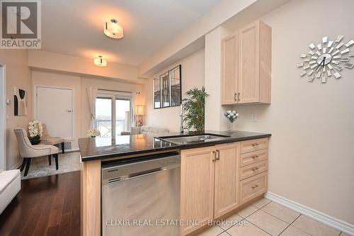 410 - 1360 Costigan Road, Milton, ON - Indoor Photo Showing Kitchen