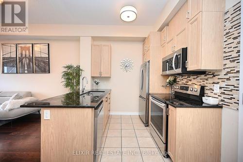 410 - 1360 Costigan Road, Milton, ON - Indoor Photo Showing Kitchen