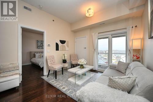 410 - 1360 Costigan Road, Milton, ON - Indoor Photo Showing Living Room