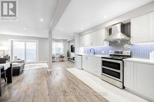 69 - 2288 The Collegeway, Mississauga, ON - Indoor Photo Showing Kitchen