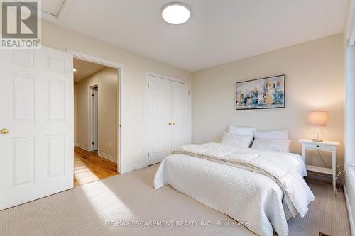 682 Summers Common, Burlington, ON - Indoor Photo Showing Bedroom