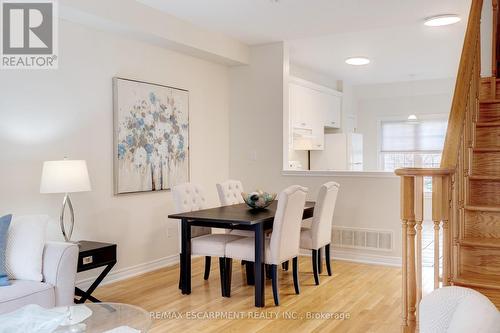 682 Summers Common, Burlington, ON - Indoor Photo Showing Dining Room