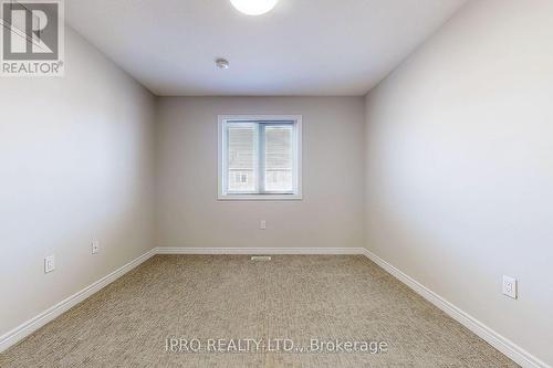 15 Dresser Lane, Hamilton, ON - Indoor Photo Showing Other Room