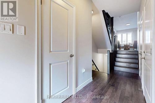 15 Dresser Lane, Hamilton, ON - Indoor Photo Showing Other Room