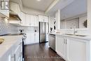 15 Dresser Lane, Hamilton, ON  - Indoor Photo Showing Kitchen 