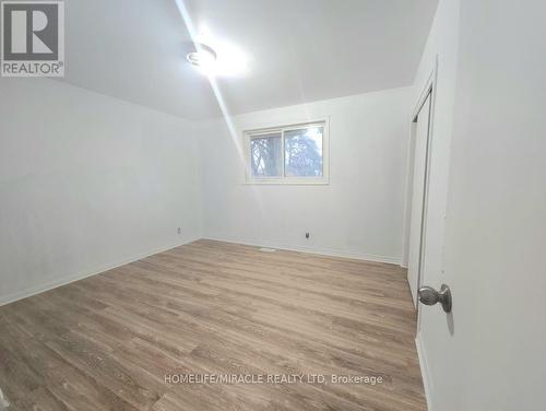 25 Beverly Road, Brantford, ON - Indoor Photo Showing Other Room