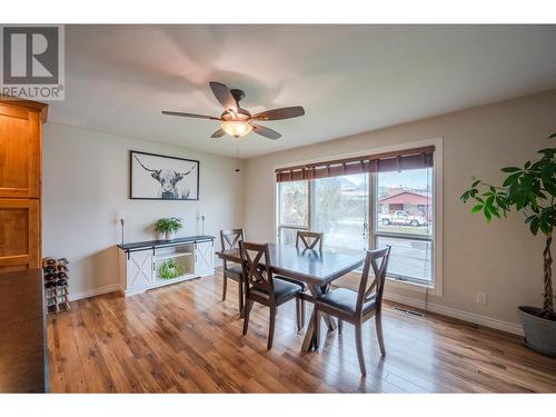 731 Columbia Place, Oliver, BC - Indoor Photo Showing Dining Room