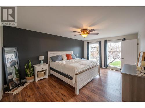 731 Columbia Place, Oliver, BC - Indoor Photo Showing Bedroom