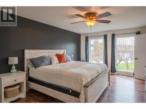 731 Columbia Place, Oliver, BC - Indoor Photo Showing Bedroom