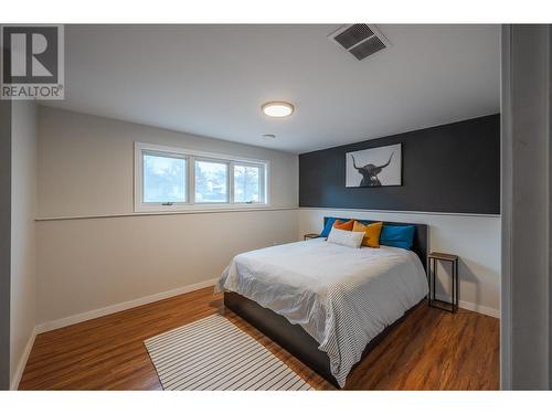 731 Columbia Place, Oliver, BC - Indoor Photo Showing Bedroom