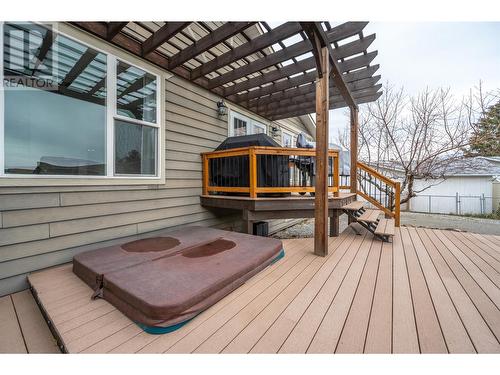 731 Columbia Place, Oliver, BC - Outdoor With Deck Patio Veranda With Exterior