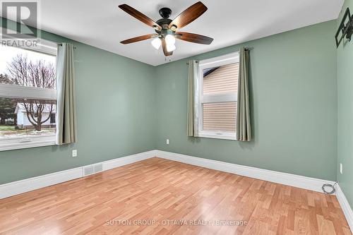 11 Minto Street, Whitewater Region, ON - Indoor Photo Showing Other Room