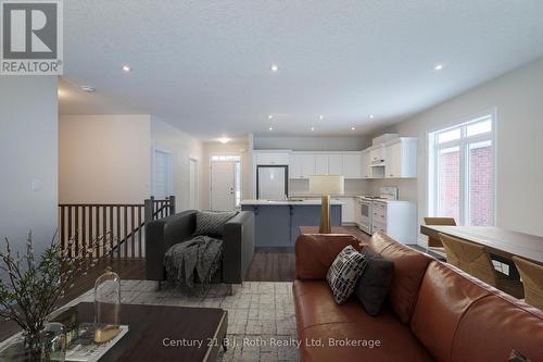 53 Ralph Dalton Boulevard, Tay (Victoria Harbour), ON - Indoor Photo Showing Living Room