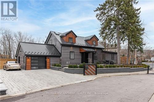 676 Bayshore Boulevard, Burlington, ON - Outdoor