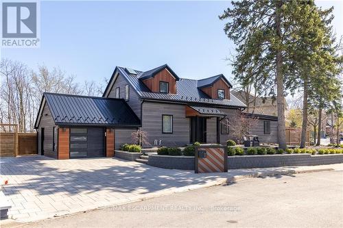 676 Bayshore Boulevard, Burlington, ON - Outdoor