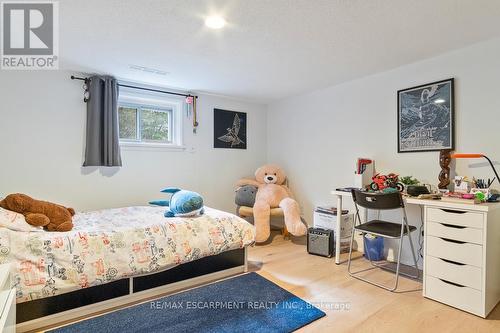 135 Deane Avenue, Oakville, ON - Indoor Photo Showing Bedroom