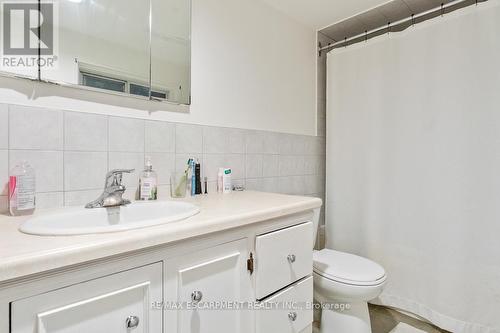 135 Deane Avenue, Oakville, ON - Indoor Photo Showing Bathroom