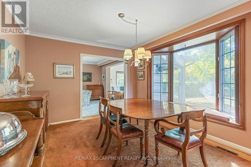 214 Donessle Drive, Oakville, ON - Indoor Photo Showing Dining Room