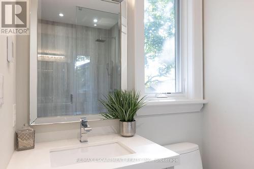 128 Balsam Drive, Oakville, ON - Indoor Photo Showing Bathroom