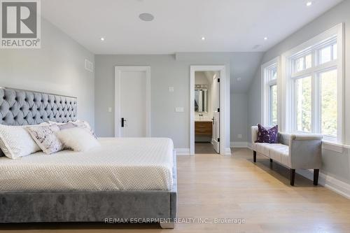 128 Balsam Drive, Oakville, ON - Indoor Photo Showing Bedroom