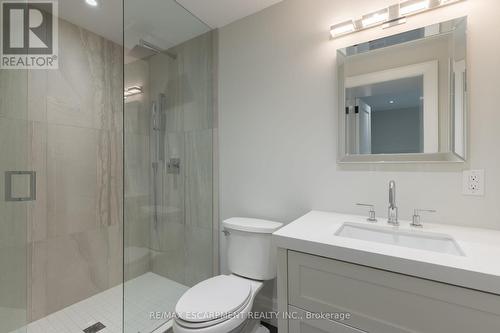 128 Balsam Drive, Oakville, ON - Indoor Photo Showing Bathroom