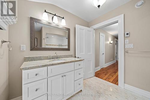 51 King Street, Prince Edward County (Picton), ON - Indoor Photo Showing Bathroom