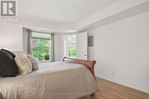 211 - 1450 Bishops Gate, Oakville, ON - Indoor Photo Showing Bedroom