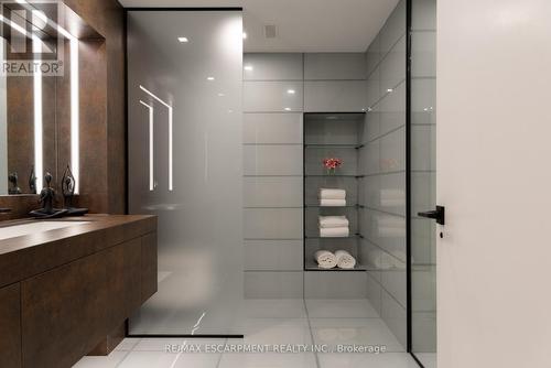 210 Chartwell Road, Oakville, ON - Indoor Photo Showing Bathroom