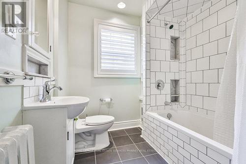 9 Hilo Road, Toronto, ON - Indoor Photo Showing Bathroom