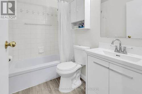 210 - 737 Deveron Crescent, London, ON - Indoor Photo Showing Bathroom