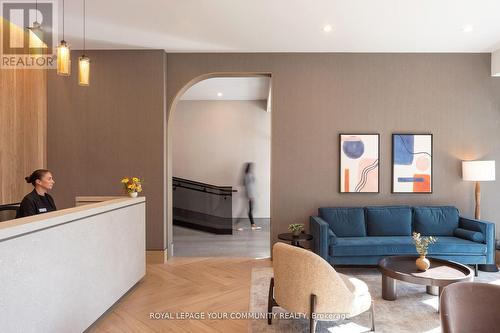 1707 - 191 Sherbourne Street, Toronto, ON - Indoor Photo Showing Living Room