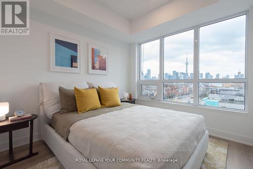 407 - 484 Spadina Avenue, Toronto, ON - Indoor Photo Showing Bedroom