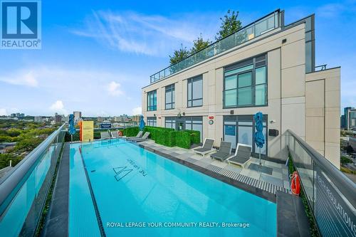 407 - 484 Spadina Avenue, Toronto, ON - Outdoor With In Ground Pool