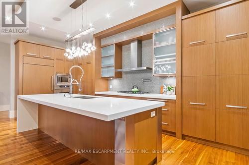 1414 Amber Crescent, Oakville, ON - Indoor Photo Showing Kitchen