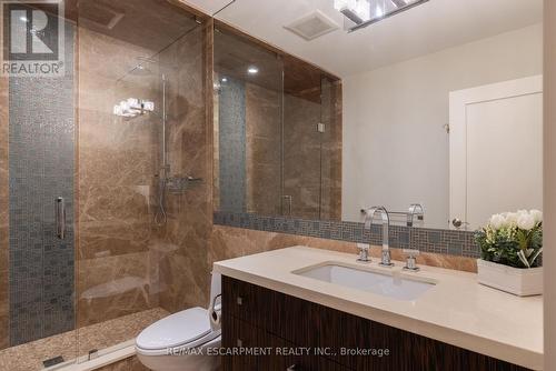 1414 Amber Crescent, Oakville, ON - Indoor Photo Showing Bathroom