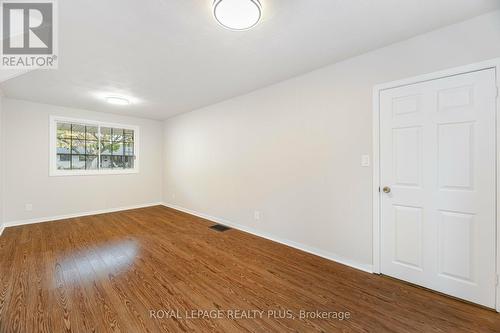 334 Oakwood Drive, Burlington, ON - Indoor Photo Showing Other Room