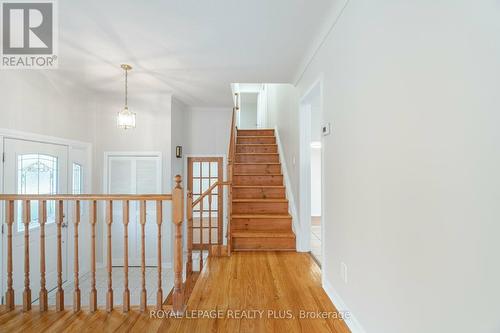 334 Oakwood Drive, Burlington, ON - Indoor Photo Showing Other Room