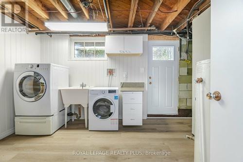 334 Oakwood Drive, Burlington, ON - Indoor Photo Showing Laundry Room