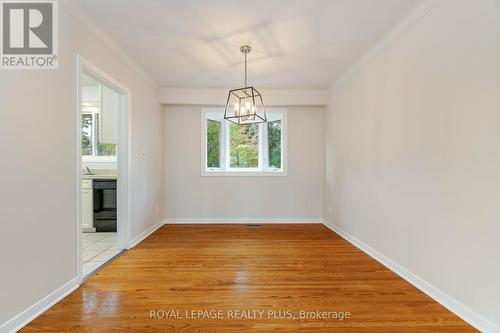 334 Oakwood Drive, Burlington, ON - Indoor Photo Showing Other Room