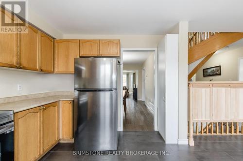 95 Sun King Crescent, Barrie, ON - Indoor Photo Showing Kitchen