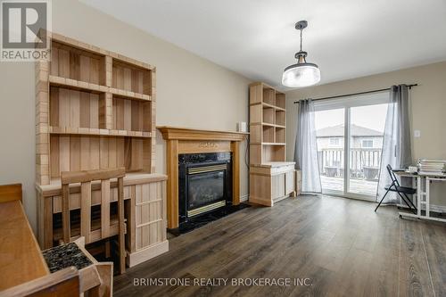 95 Sun King Crescent, Barrie, ON - Indoor With Fireplace