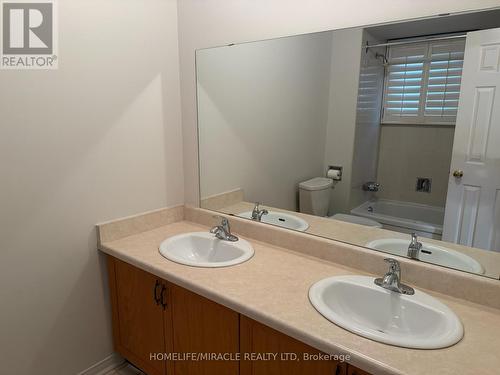 5889 River Grove Avenue, Mississauga, ON - Indoor Photo Showing Bathroom