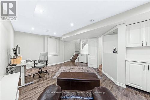 22 Widdifield Avenue, Newmarket, ON - Indoor