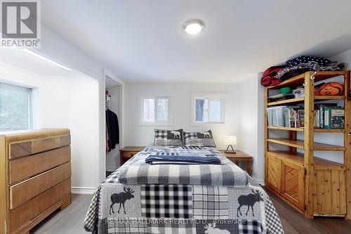 5545 Wesson Road, New Tecumseth, ON - Indoor Photo Showing Bedroom