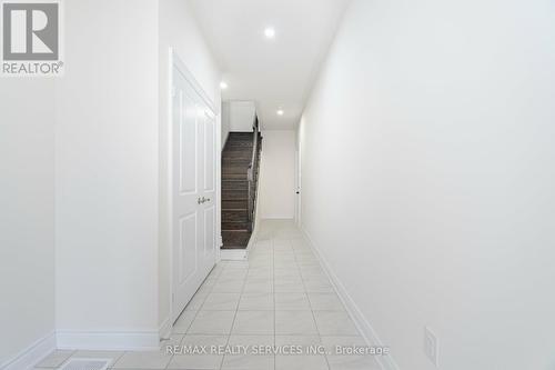 399 Tennant Circle, Vaughan, ON - Indoor Photo Showing Other Room