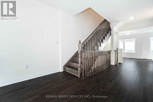 399 Tennant Circle, Vaughan, ON - Indoor Photo Showing Other Room