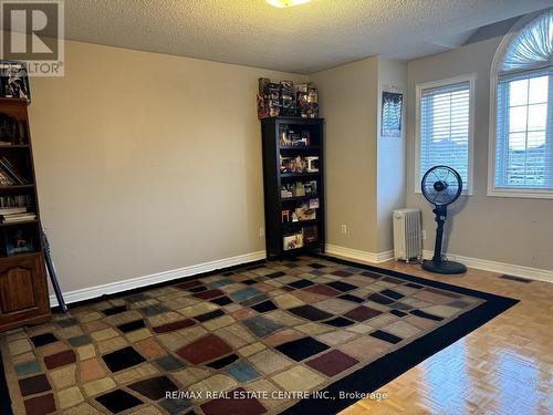 40 Giza Crescent, Brampton, ON - Indoor