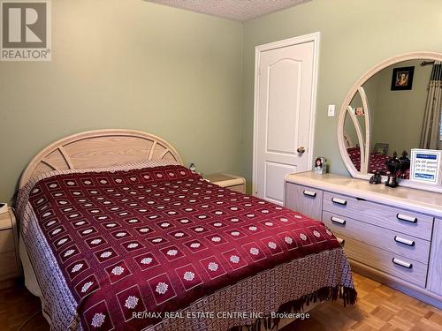 40 Giza Crescent, Brampton, ON - Indoor Photo Showing Bedroom