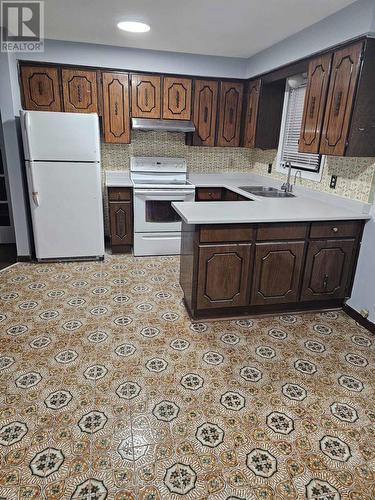 27 Prouse Drive, Brampton, ON - Indoor Photo Showing Kitchen With Double Sink