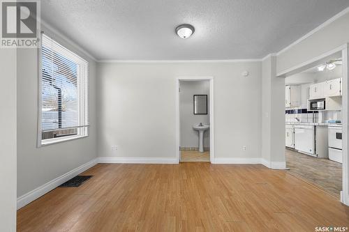 1234 Royal Street, Regina, SK - Indoor Photo Showing Kitchen